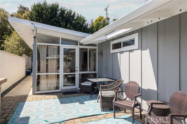 Detail Gallery Image 6 of 10 For 439 S Prospect Ave, Manhattan Beach,  CA 90266 - 3 Beds | 2 Baths