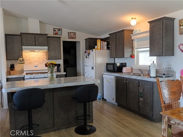 Detail Gallery Image 9 of 30 For 2494 W Main St #189,  Barstow,  CA 92311 - 3 Beds | 2 Baths