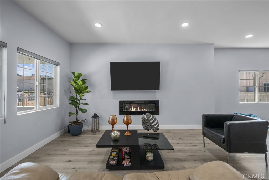 MLS #SR25181881 image #3