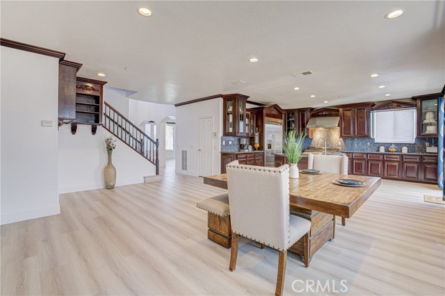 Detail Gallery Image 8 of 37 For 8034 Palm View, Riverside,  CA 92508 - 4 Beds | 4 Baths