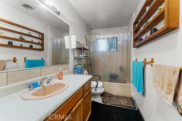 Detail Gallery Image 28 of 34 For 54 Moms, Oroville,  CA 95965 - 3 Beds | 1/1 Baths