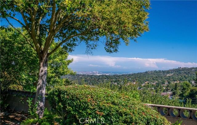 5118 Willow Wood Road, Rolling Hills Estates CA: https://media.crmls.org/medias/d6033545-fe1b-4a4d-9693-4421e9127fd1.jpg