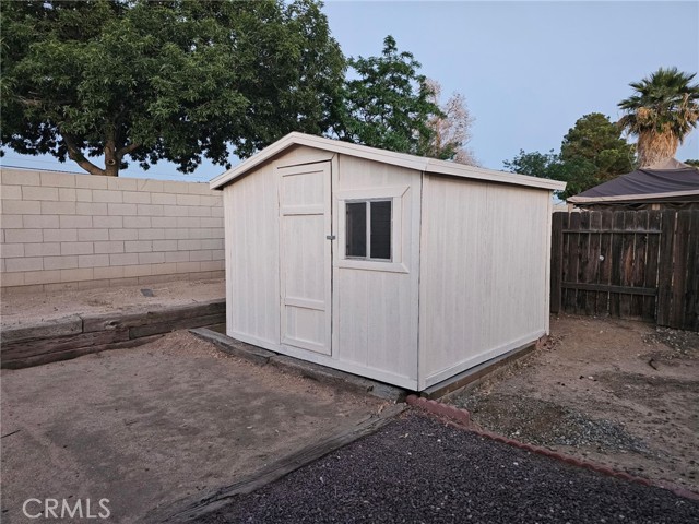 15481 Chaparral Street, Victorville CA: https://media.crmls.org/medias/d6034cc9-4e55-4745-9e2e-bf25db1925cb.jpg
