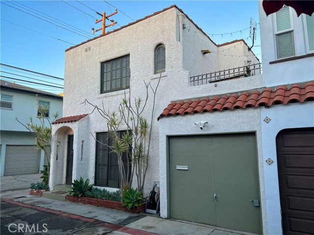 116 Edison Place, Long Beach, California 90802, 2 Bedrooms Bedrooms, ,1 BathroomBathrooms,Single Family Residence,For Sale,Edison,PW24133972