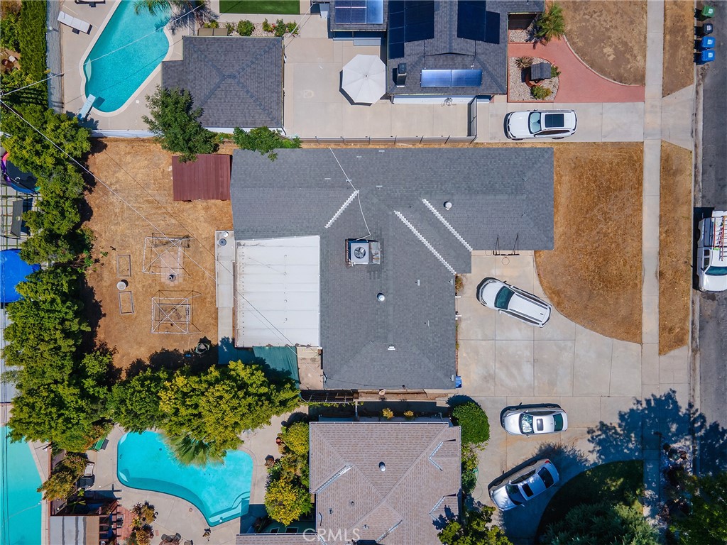 https://media.crmls.org/medias/d603ad46-cf58-4c65-a9e4-236a28ce5896.jpg?preset=X-Large