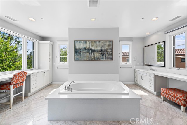 102 Orchid Ter, Irvine CA: https://media.crmls.org/medias/d604a441-ffa1-4a6f-8e84-d9a29fa16bc8.jpg