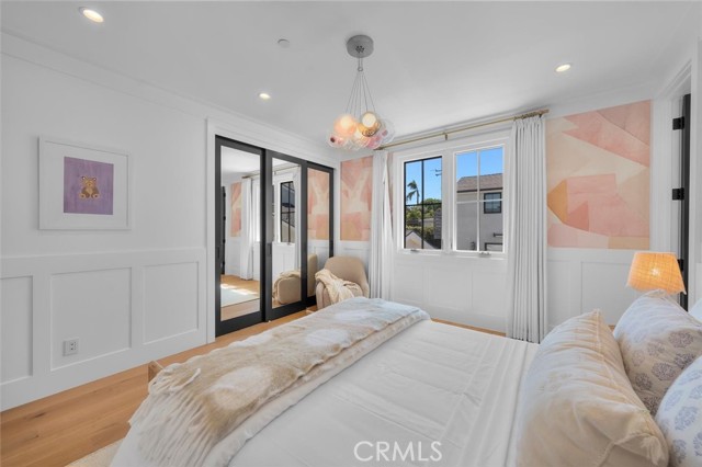 Detail Gallery Image 47 of 75 For 676 18th St, Manhattan Beach,  CA 90266 - 6 Beds | 6/2 Baths