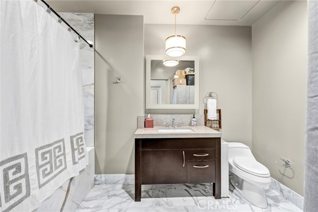 Detail Gallery Image 35 of 56 For 900 W Olympic Bld 50a,  Los Angeles,  CA 90015 - 3 Beds | 4 Baths