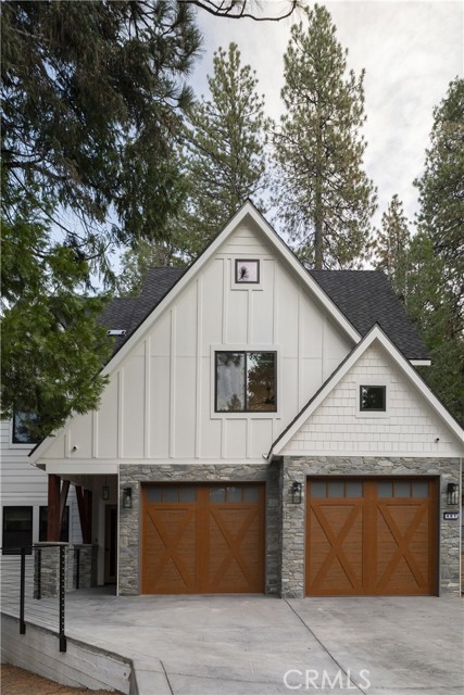 Detail Gallery Image 2 of 29 For 481 Bay View Ct, Lake Arrowhead,  CA 92352 - 4 Beds | 3/1 Baths