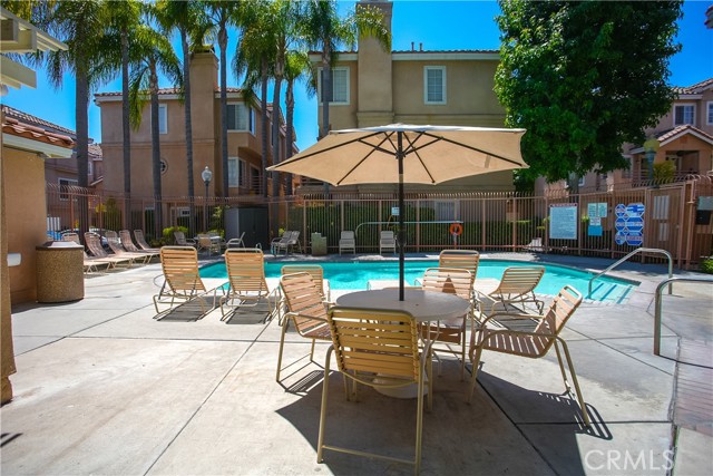 13983 Lemoli Avenue, Hawthorne CA: https://media.crmls.org/medias/d605a578-9730-4988-94a5-013f84963acd.jpg