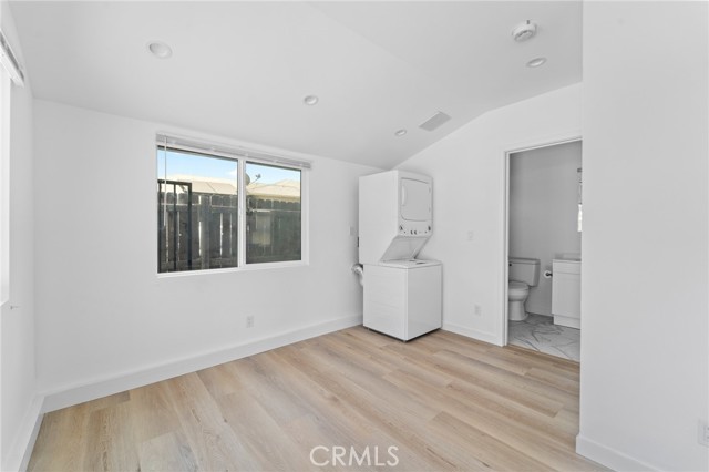 18656 Runnymede Street, Reseda CA: https://media.crmls.org/medias/d605af3c-ab0e-44e4-9f33-87be8225cfa6.jpg