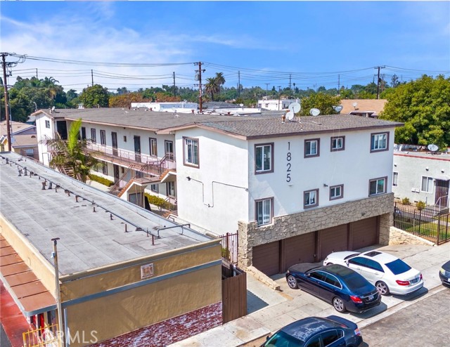 1825 Chestnut Avenue, Long Beach, California 90806, ,Multi-Family,For Sale,Chestnut,CV24203235