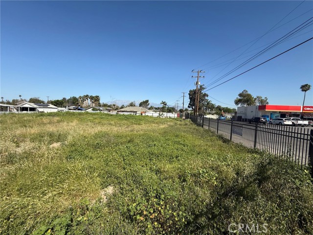 Detail Gallery Image 11 of 15 For 10621 Jurupa Rd, Jurupa Valley,  CA 91752 - – Beds | – Baths