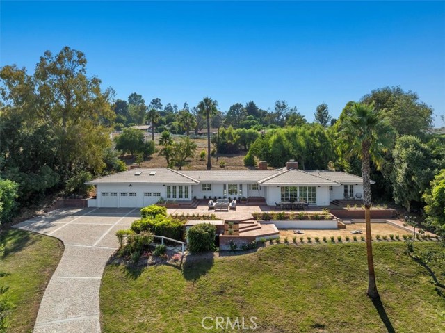 1 Outrider Rd, Rolling Hills, CA 90274