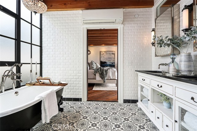 3208 Agnes Road, Manhattan Beach CA: https://media.crmls.org/medias/d60943ed-5c1a-47e9-a42d-8f1c17ab02bf.jpg