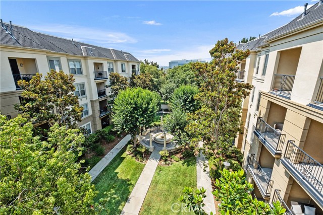 2426 Watermarke Pl, Irvine CA: https://media.crmls.org/medias/d609a74a-2ccb-46bb-b500-a6cf82ed30d0.jpg