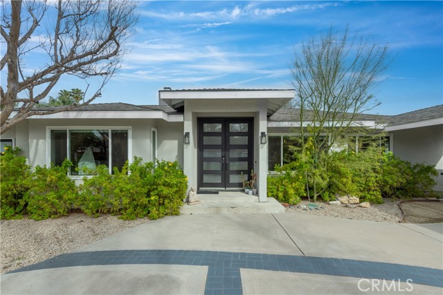 Detail Gallery Image 3 of 53 For 22637 Erwin St, Woodland Hills,  CA 91367 - 6 Beds | 5/1 Baths