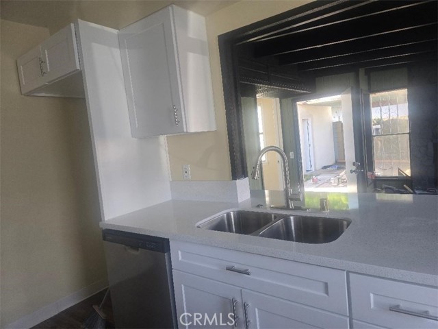 Detail Gallery Image 6 of 8 For 16713 Virginia, Bellflower,  CA 90706 - 2 Beds | 1 Baths