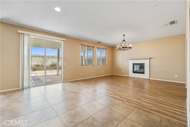 Image 35 of 47 For 82746 Mount Riley Drive