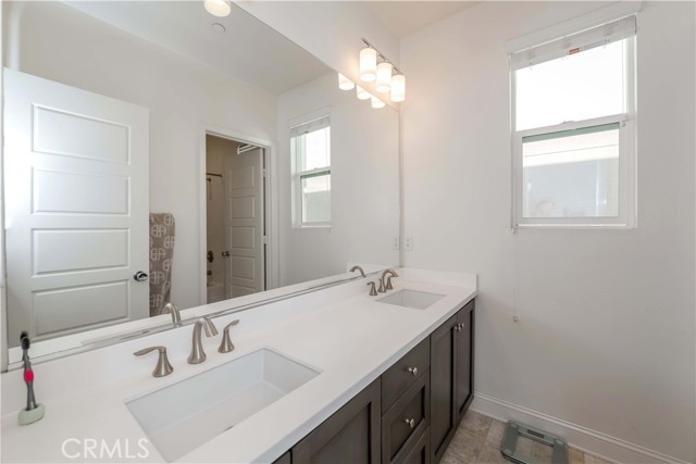 Detail Gallery Image 18 of 29 For 13810 Cameron Ct, Baldwin Park,  CA 91706 - 4 Beds | 2/1 Baths