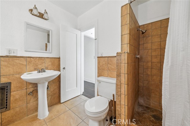 3098 N Arrowhead Avenue, San Bernardino CA: https://media.crmls.org/medias/d60a5f1d-c06d-4621-bf87-1dea439d4fd5.jpg