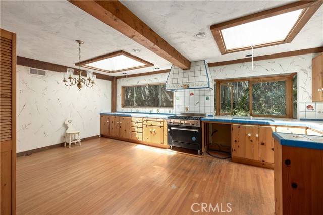 25915 Chalmette Lane, Rolling Hills Estates, California 90274, 3 Bedrooms Bedrooms, ,2 BathroomsBathrooms,Residential,Sold,Chalmette,SB22081297