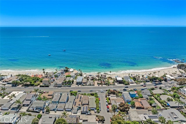 Detail Gallery Image 25 of 41 For 32002 Coast Hwy, Laguna Beach,  CA 92651 - 3 Beds | 3/1 Baths