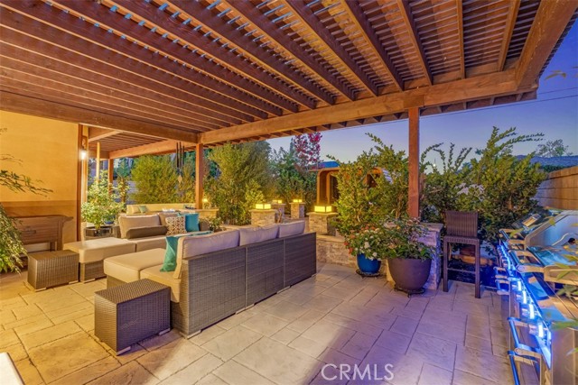 780 W Aster Place, Santa Ana CA: https://media.crmls.org/medias/d60b7ad7-32fd-4b0c-963c-d39165a61e5b.jpg