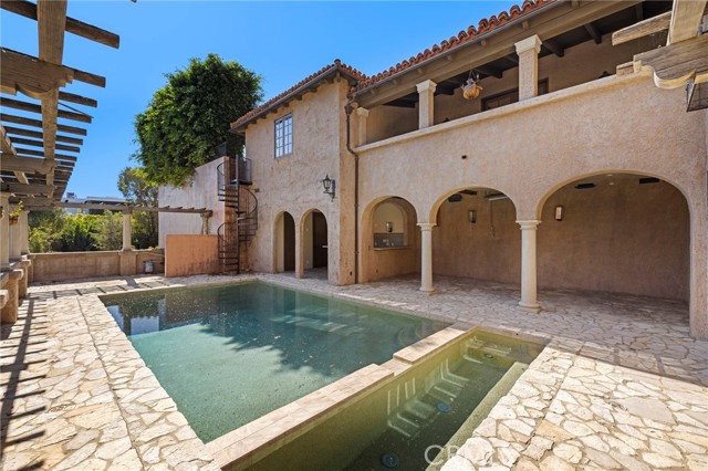 Detail Gallery Image 49 of 74 For 1316 Beverly Grove Pl, Beverly Hills,  CA 90210 - 5 Beds | 7/2 Baths