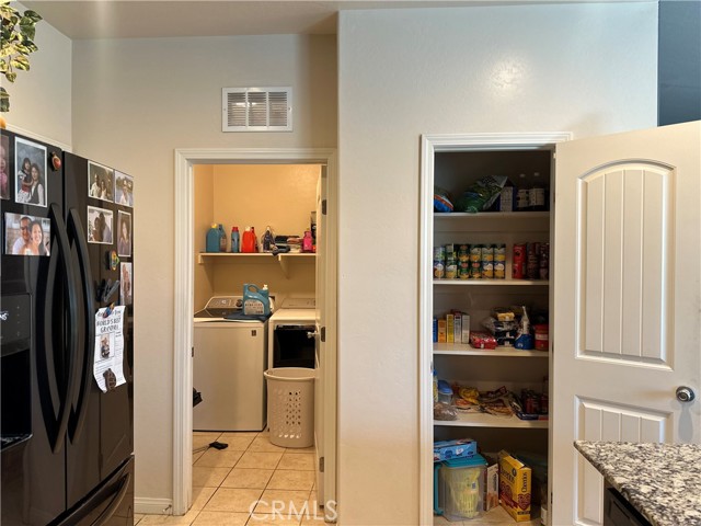 Detail Gallery Image 8 of 23 For 1611 Brea St, Bakersfield,  CA 93307 - 3 Beds | 2 Baths