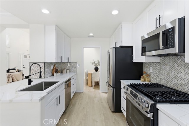 Detail Gallery Image 15 of 47 For 136 Encantado, Rancho Santa Margarita,  CA 92688 - 3 Beds | 2/1 Baths