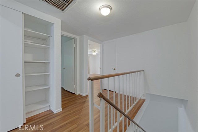 10229 Variel Avenue, Chatsworth CA: https://media.crmls.org/medias/d60e6973-7225-4da8-9913-a4a24825710d.jpg