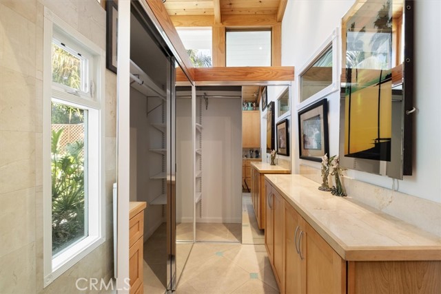 Detail Gallery Image 24 of 34 For 2774 Sawtelle Bld, Los Angeles,  CA 90064 - 3 Beds | 3 Baths