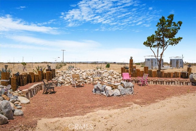 61975 La Brisa Drive, Joshua Tree CA: https://media.crmls.org/medias/d6106820-ee38-47ff-b262-151753365df3.jpg