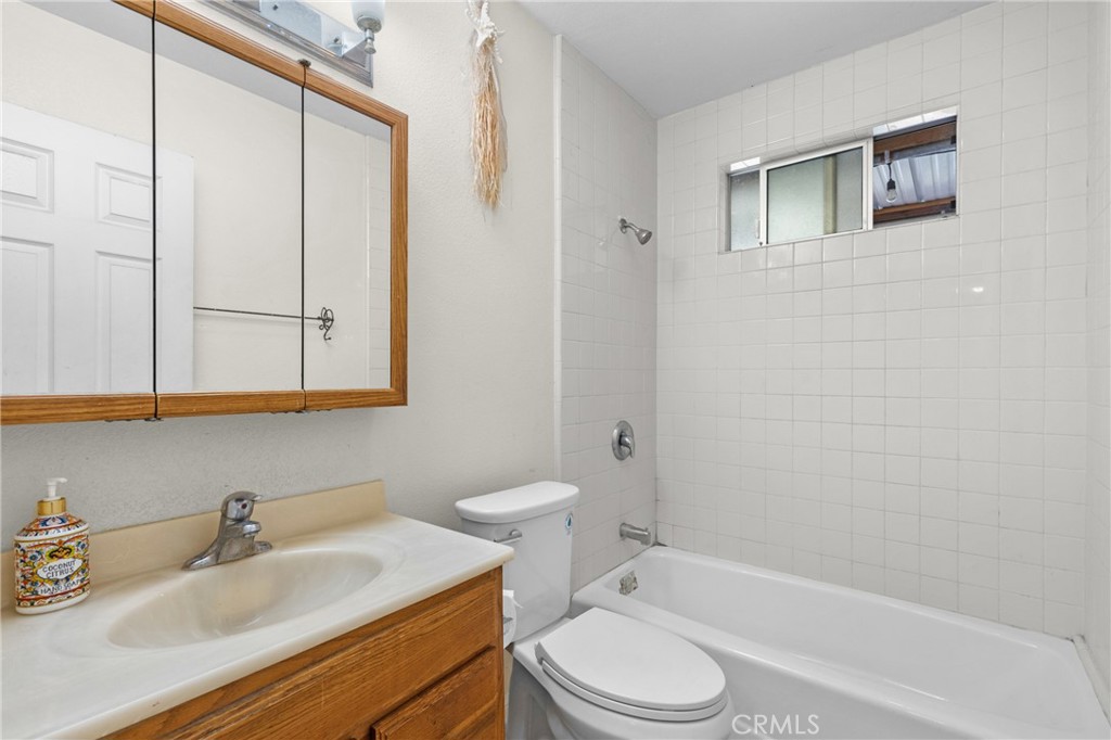 3309 Wedgewood Lane Burbank img 2