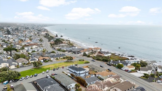 31 N 3rd Street, Cayucos CA: https://media.crmls.org/medias/d611ce15-d968-42f6-b27d-f3a0ed5be238.jpg