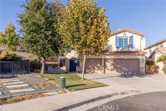 Detail Gallery Image 2 of 47 For 27958 Starfall Way, Murrieta,  CA 92563 - 5 Beds | 3 Baths