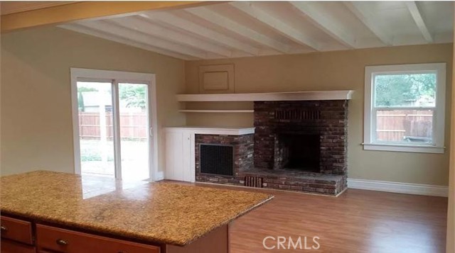 26759 Columbia Street, Hemet CA: https://media.crmls.org/medias/d61269e0-18d1-4b4c-95ec-9ae3fe976046.jpg