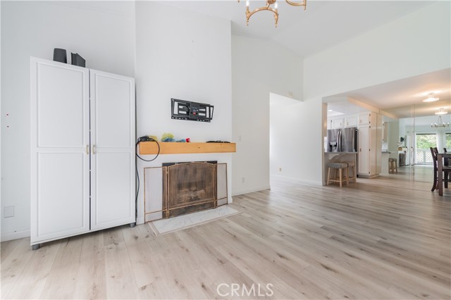 3555 W Greentree Circle, Anaheim CA: https://media.crmls.org/medias/d612a296-b38b-4111-8e0b-b4b49322576b.jpg