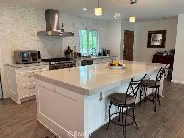 Detail Gallery Image 13 of 52 For 27069 Helmond Dr, Calabasas,  CA 91301 - 6 Beds | 4/1 Baths