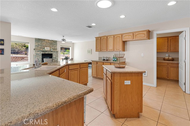 19410 Allegheny Court, Apple Valley CA: https://media.crmls.org/medias/d6134990-0408-4c66-9dc0-1f6e68d6a722.jpg