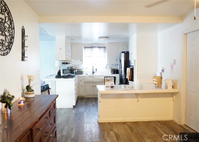 Detail Gallery Image 2 of 12 For 6120 Rogers Ln, San Bernardino,  CA 92404 - 3 Beds | 2 Baths