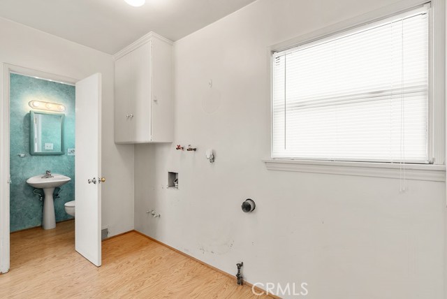 10525 Olive Street, Temple City CA: https://media.crmls.org/medias/d61402ff-cf79-4c86-bc3c-40991d05a064.jpg