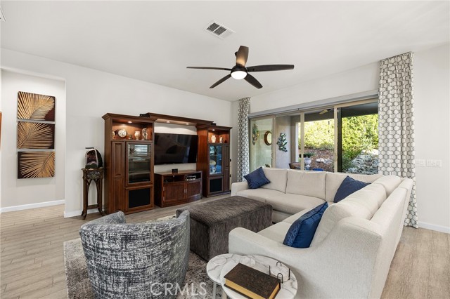 11360 Alton Drive, Corona CA: https://media.crmls.org/medias/d614cc72-73f5-435e-af83-662d1f8a48b2.jpg