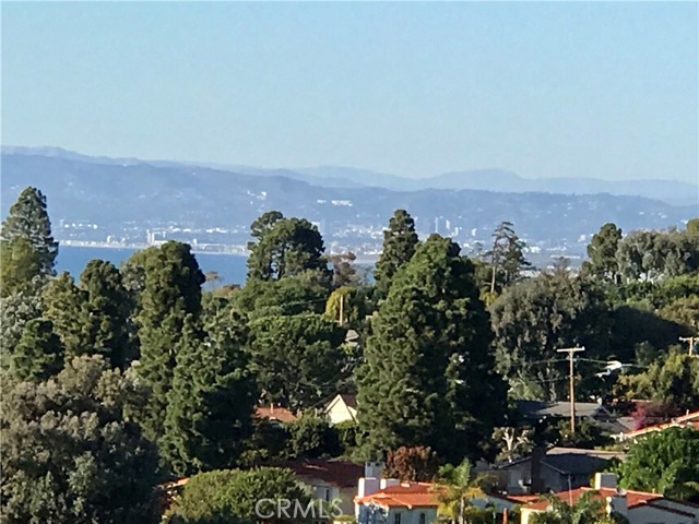 1300 Via Coronel, Palos Verdes Estates, California 90274, 6 Bedrooms Bedrooms, ,3 BathroomsBathrooms,Residential,Sold,Via Coronel,PV22158399