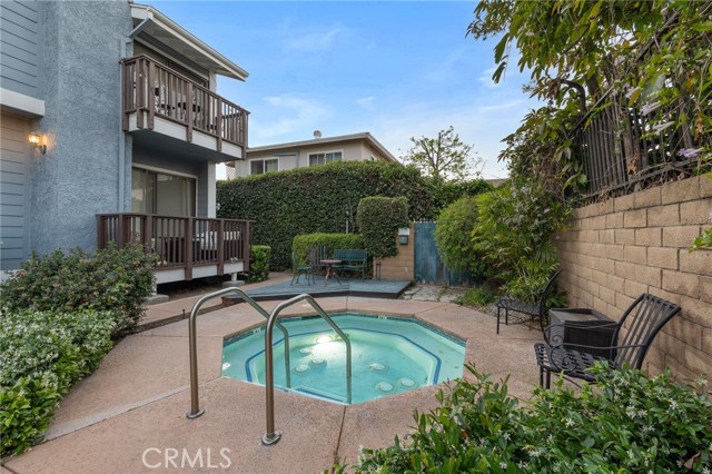 Detail Gallery Image 40 of 46 For 5100 Riverton Ave #14,  North Hollywood,  CA 91601 - 3 Beds | 2/1 Baths