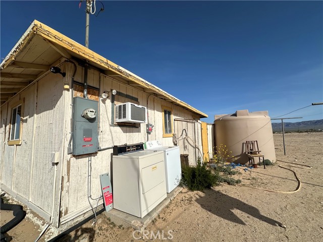 Detail Gallery Image 8 of 12 For 80728 Brown Rd, Twentynine Palms,  CA 92277 - 3 Beds | 1 Baths