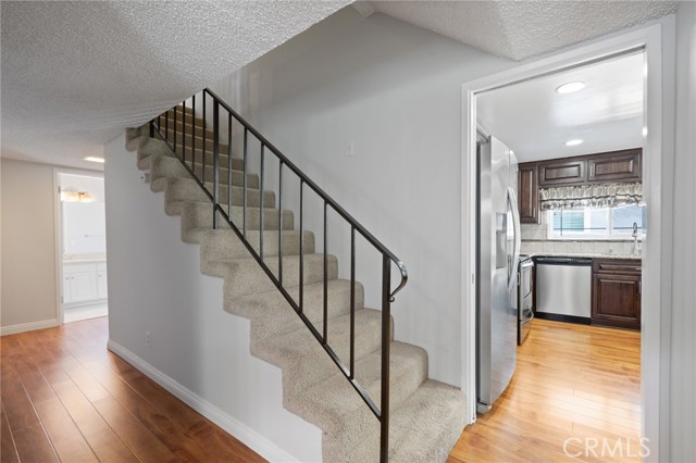 26424 Senator Avenue, Harbor City CA: https://media.crmls.org/medias/d6161e3b-2a75-4425-9e2c-9b88187471e8.jpg
