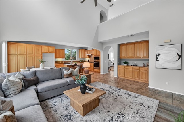 Detail Gallery Image 25 of 56 For 45590 Alpine, Temecula,  CA 92592 - 5 Beds | 3/1 Baths