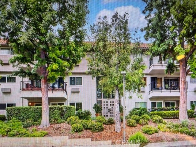 MLS# OC23181906